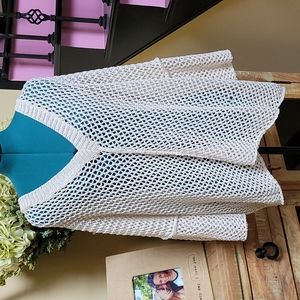 NWOT Spirited Boutiques V Neck Sweater - SZ OS